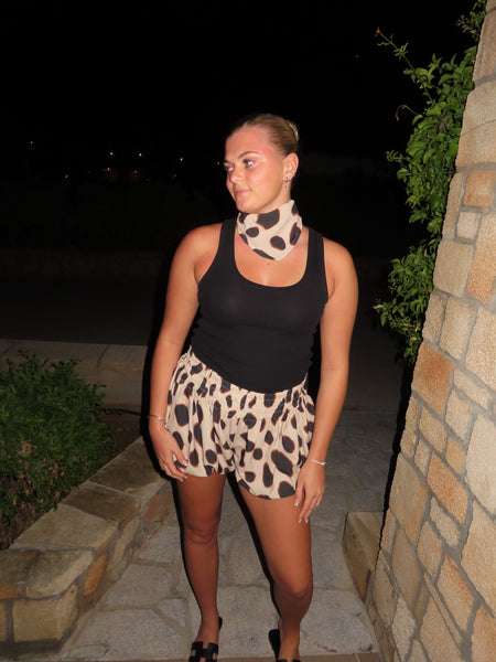DOLLY SHORTS & BANDANA