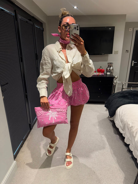BANDANA SHORTS, TIE & CLUTCH BAG