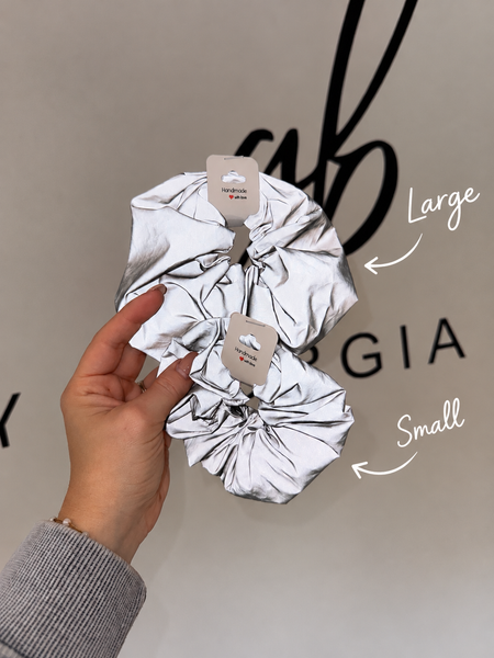 REFLECTIVE SCRUNCHIE