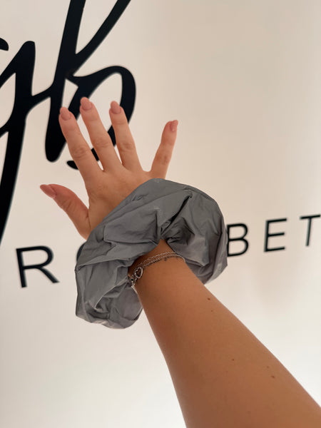 REFLECTIVE SCRUNCHIE