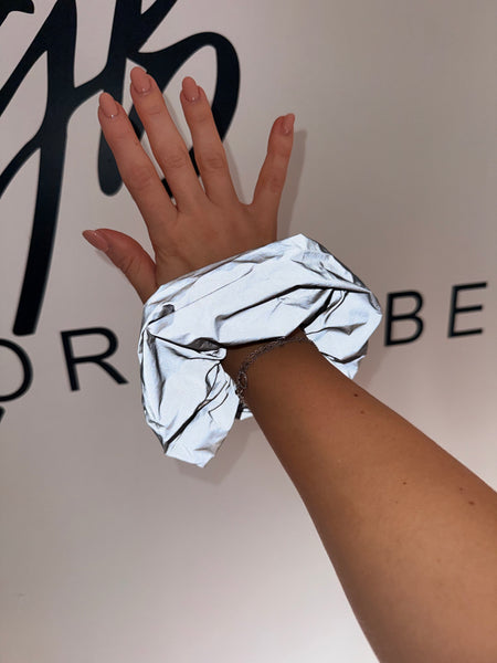 REFLECTIVE SCRUNCHIE
